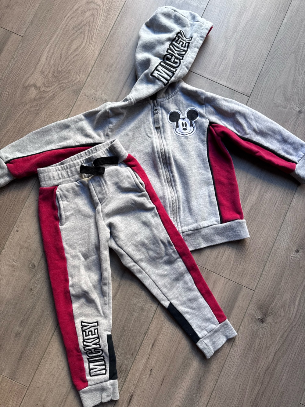Disney Mickey Mouse Star Wars Grogu Boys 5 Piece Clothing Bundle